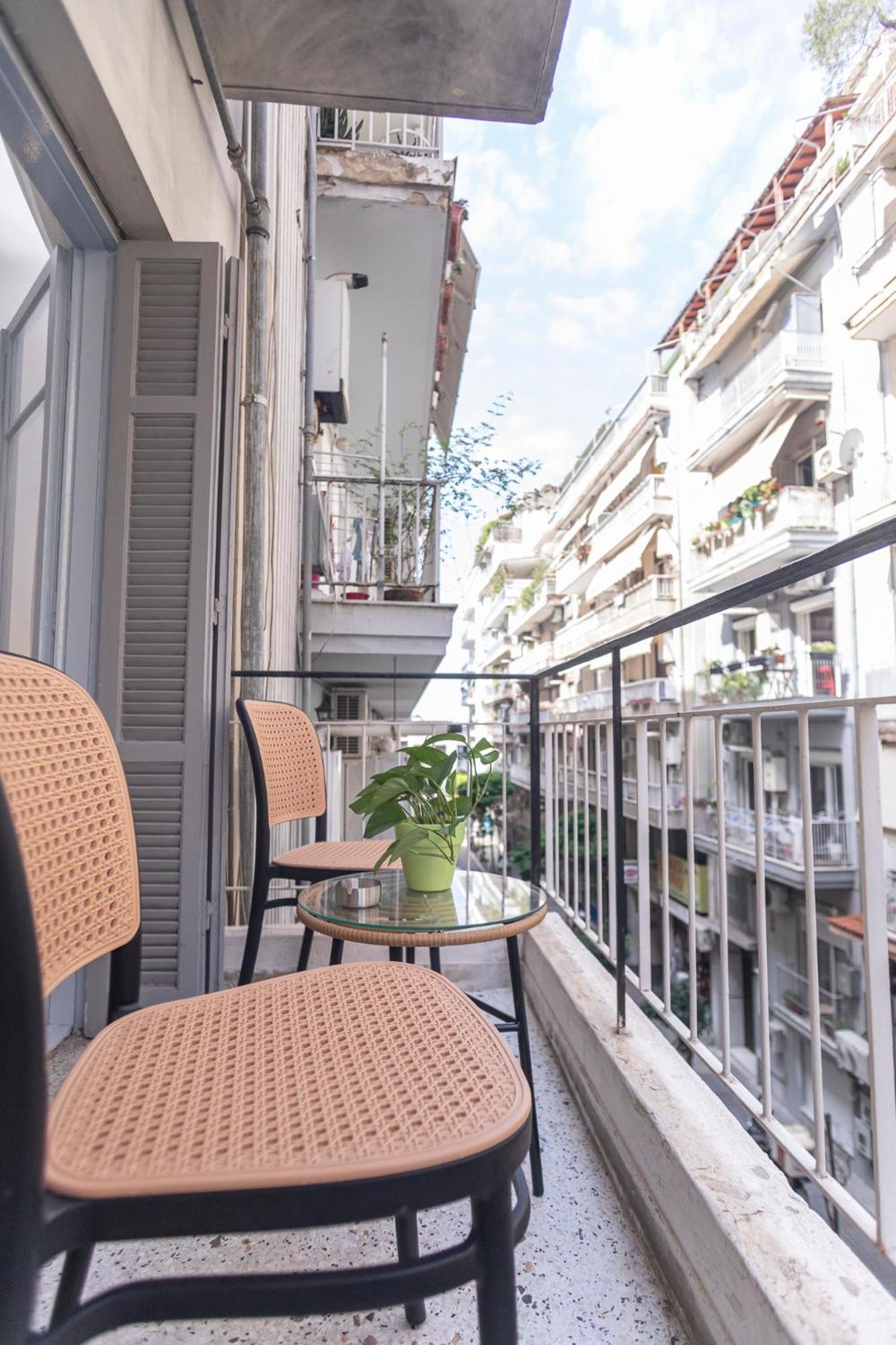 Mainavenue Living Local Apartment Thessaloniki Exterior photo